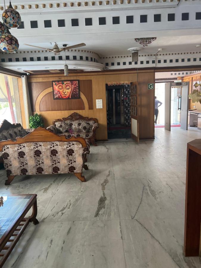 Hotel Krone A Family Hotel Near Igi Airport Delhi นิวเดลี ภายนอก รูปภาพ
