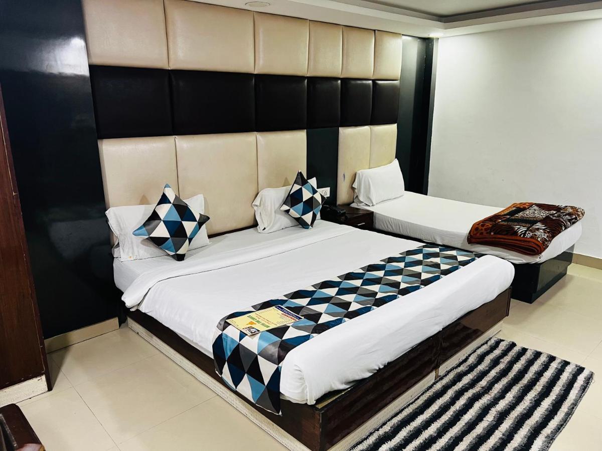 Hotel Krone A Family Hotel Near Igi Airport Delhi นิวเดลี ภายนอก รูปภาพ