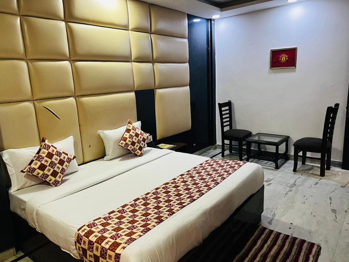 Hotel Krone A Family Hotel Near Igi Airport Delhi นิวเดลี ภายนอก รูปภาพ