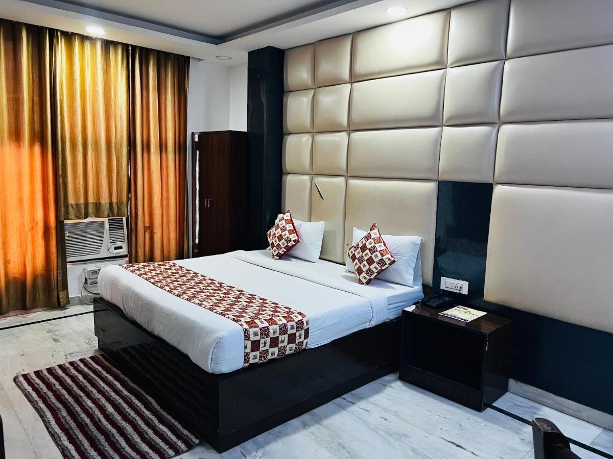 Hotel Krone A Family Hotel Near Igi Airport Delhi นิวเดลี ภายนอก รูปภาพ